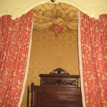 Chateau De Villette Bed & Breakfast Glaire-et-Villette